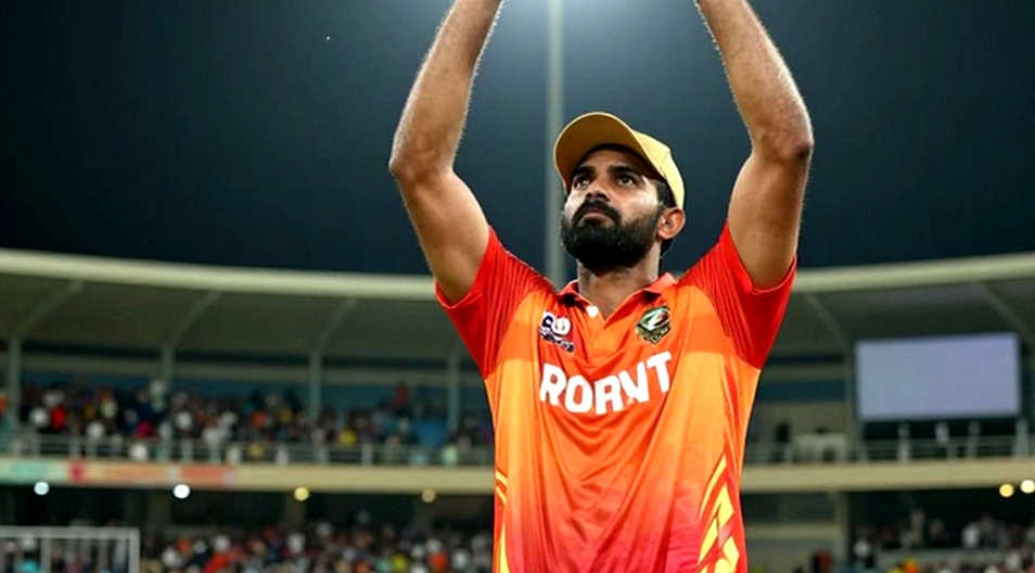 নয় বছরের খরা ভাঙল ওপেনিংয়ে: ওলি ডেভিসের ২৫৩ রান ও সেফিল্ড শিল্ডের নতুন হিসাব