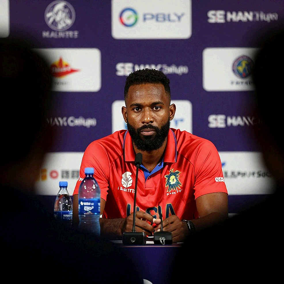 The Testimony of a Blank Page: When Cricket Analysis Builds Confident Answers from Zero Input